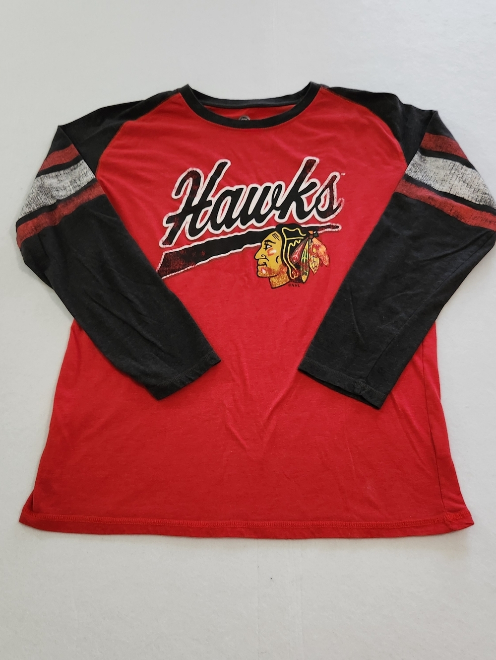 NHL Chicago Blackhawks Long Sleeve Raglan Tee - Red & Black Size Large